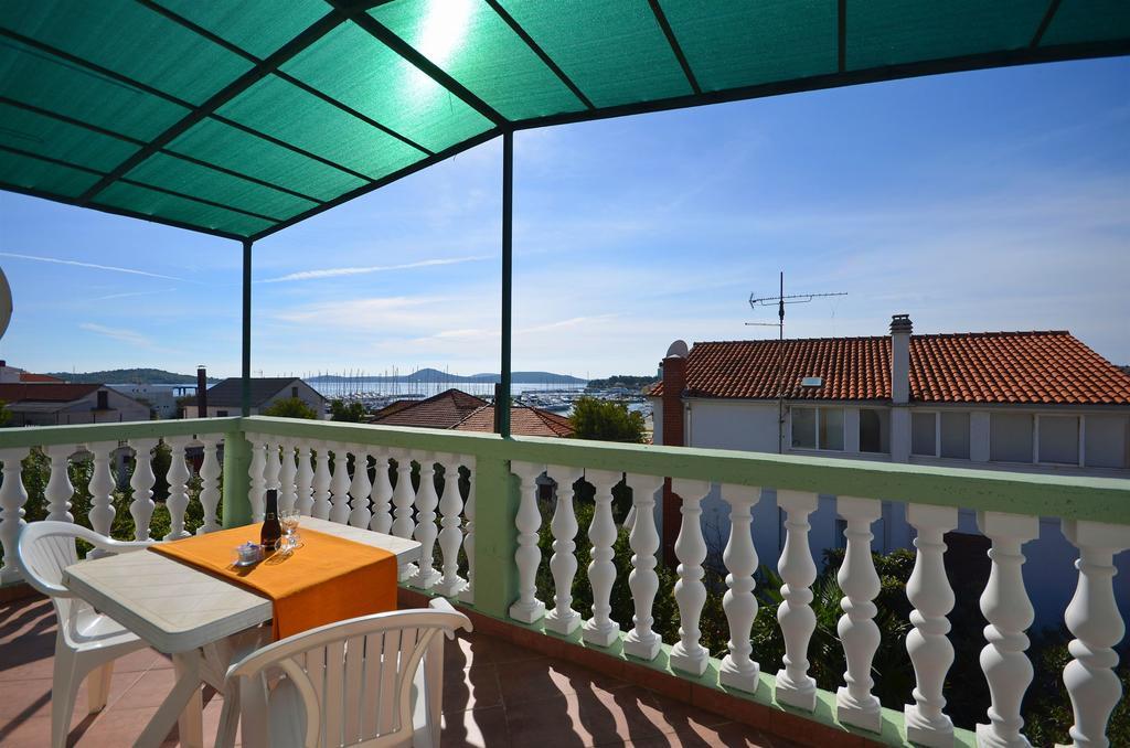 Apartments Nada Vodice Exteriör bild