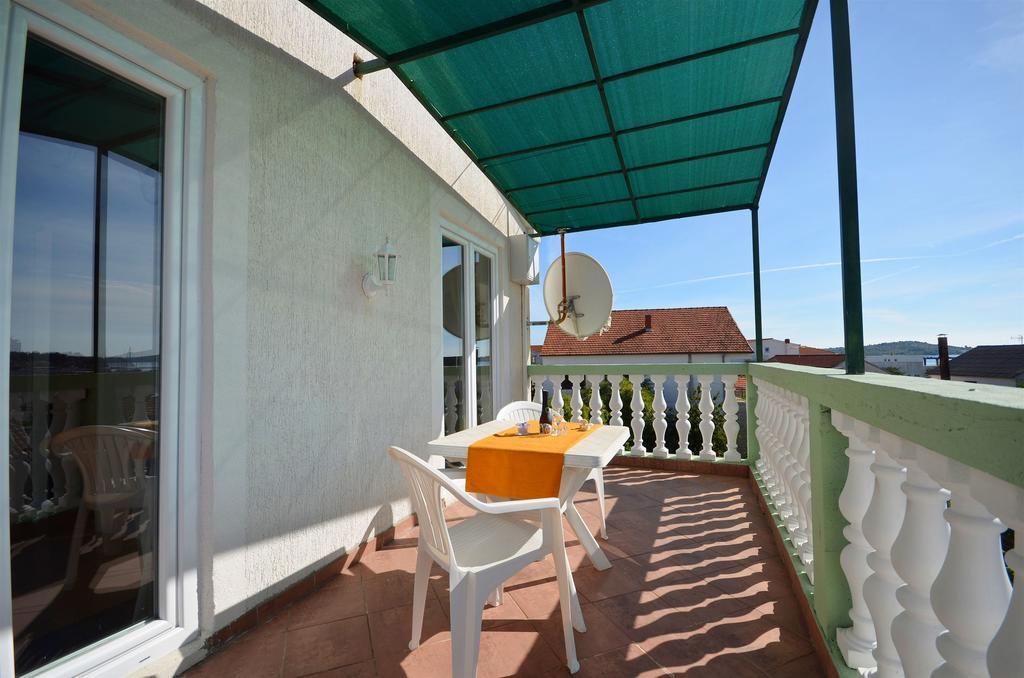 Apartments Nada Vodice Exteriör bild